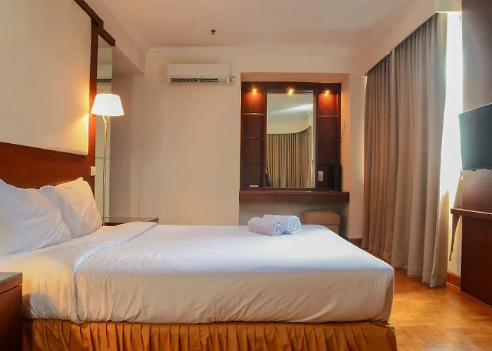 Big 1 Bedroom Park Royale Apartment By Travelio