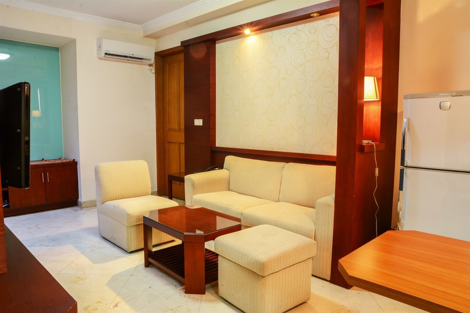 Apartment Big 1 Bedroom Park Royale By Travelio