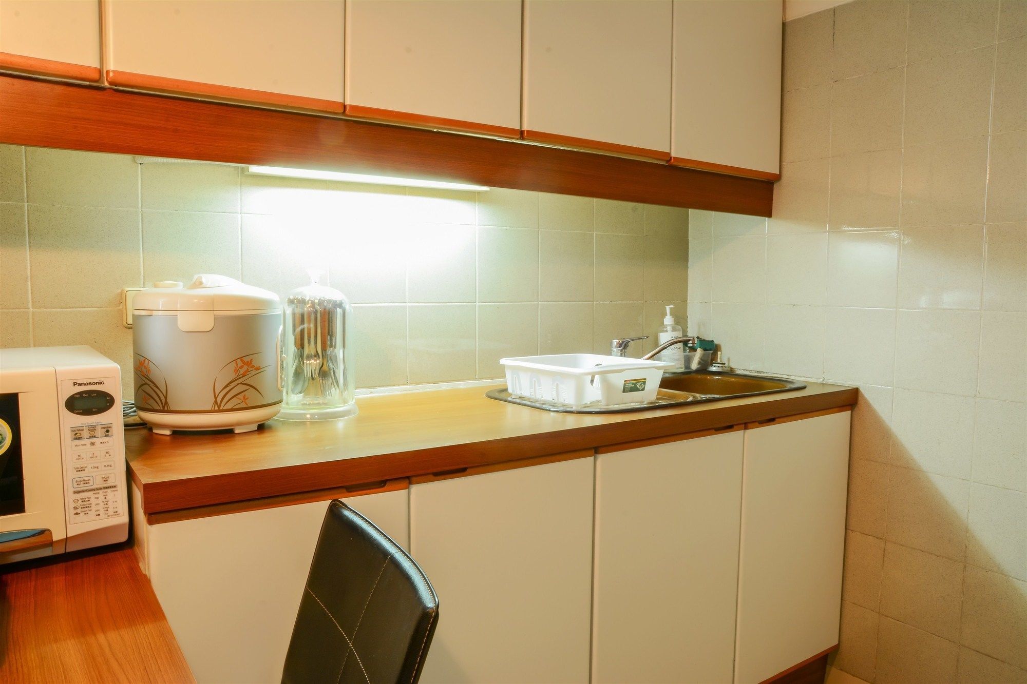 Big 1 Bedroom Park Royale By Travelio